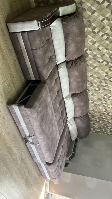 Диван в хорошем состоянии