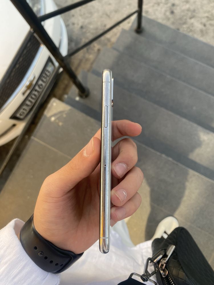 iPhone Xs 64Gb Silver