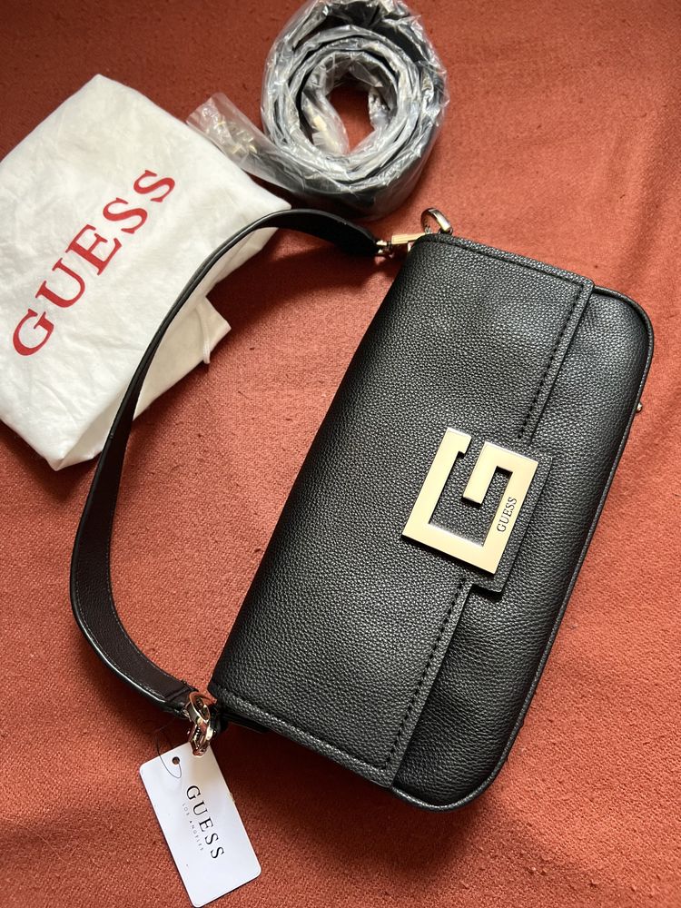 Нова чанта GUESS