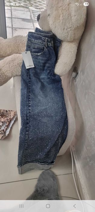 Дънки с камъни нови