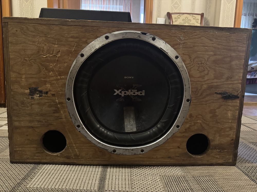 Сабвуфер Sony Xplod,40см с усилителем