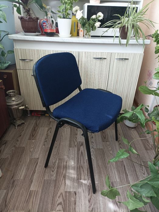 Стул с металич ножками
