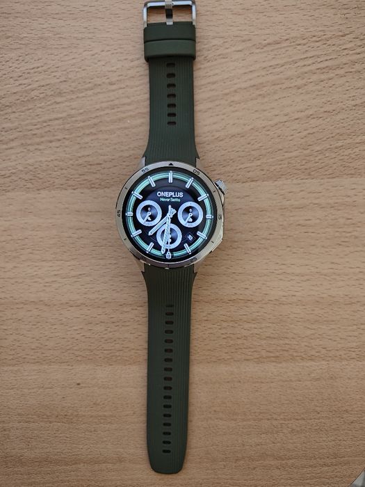 Умен часовник OnePlus Watch 3