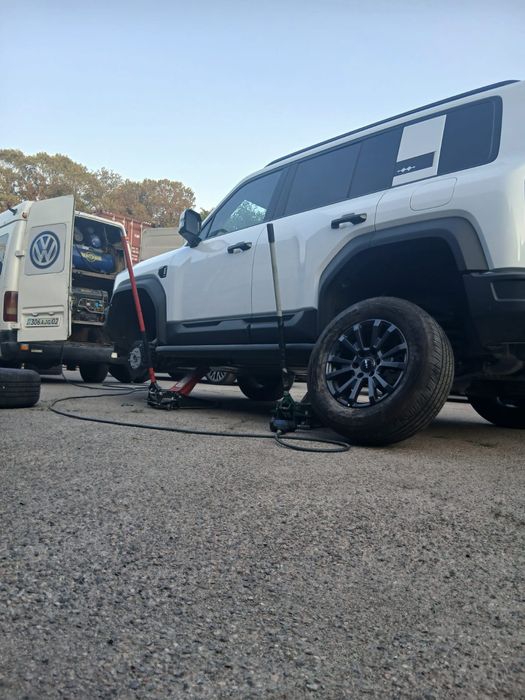 Выездной "Сезонная переобувка "