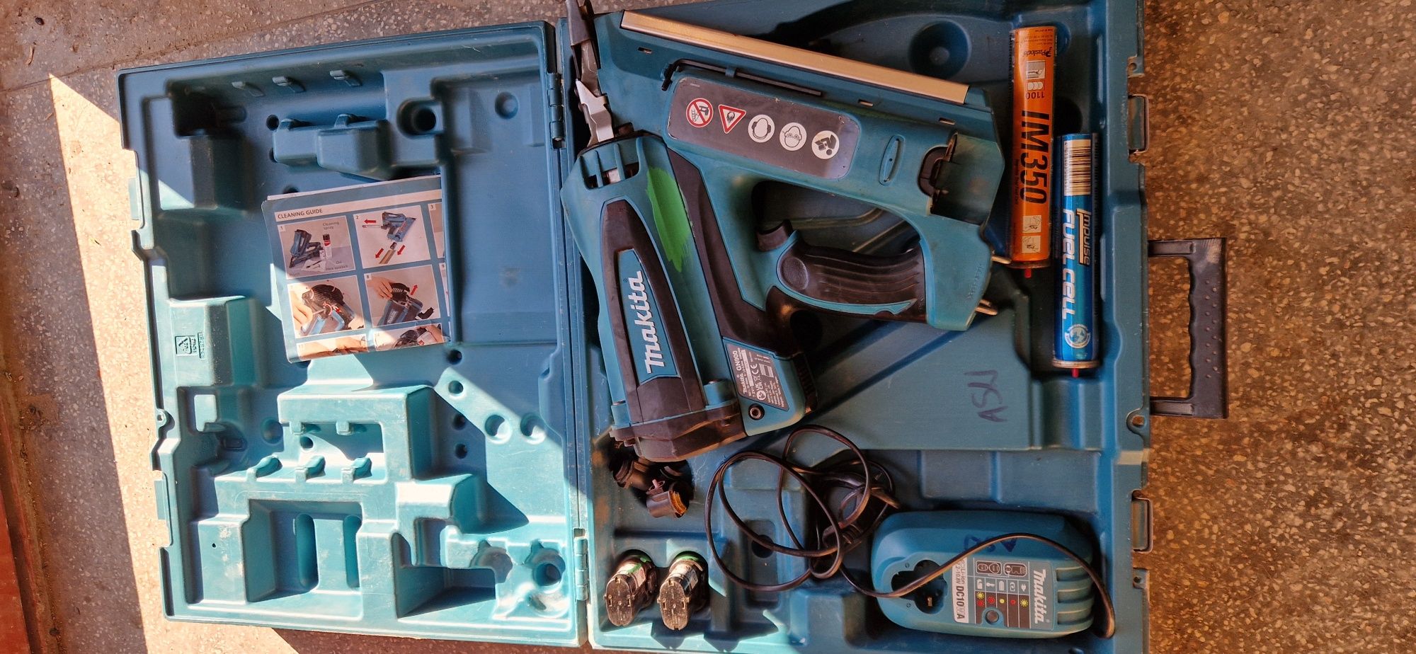 Pistol cuie Makita