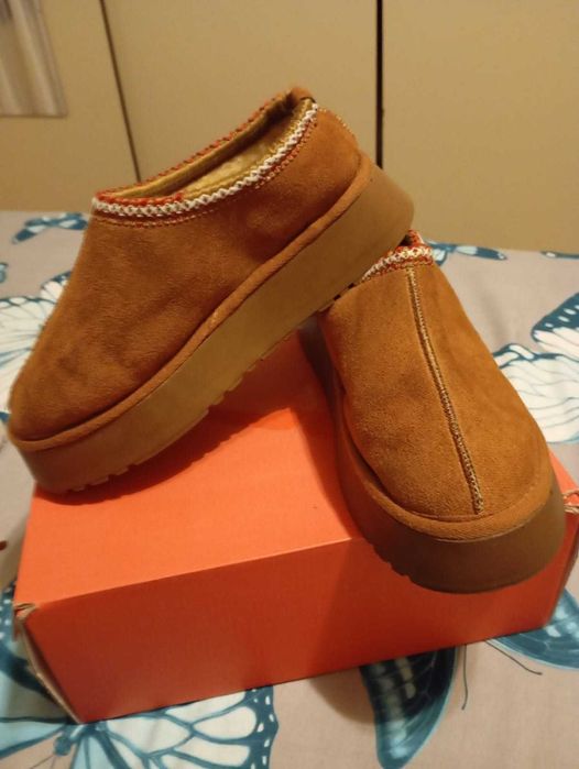 Papuci UGG Maro nr.39