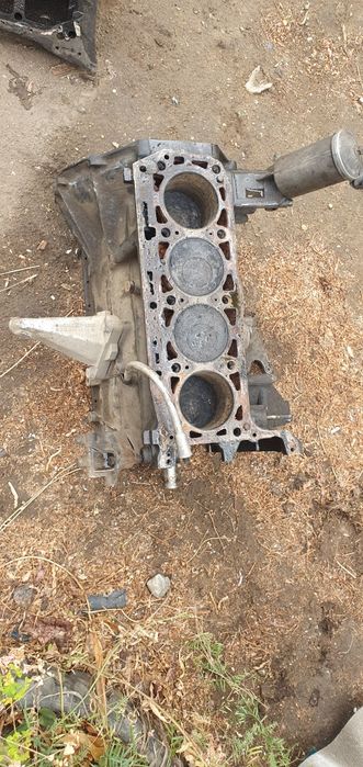 Блоки двс . Двигатель. Мотор. Мерседес. Ом603. Ом 103 2.6. Ом102-