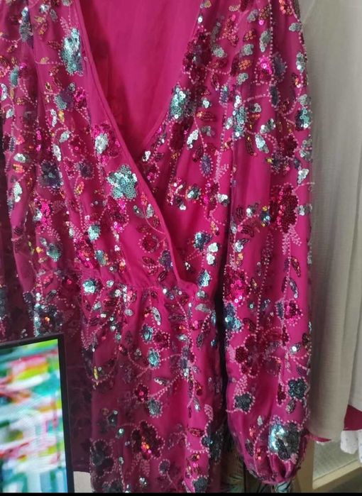 Гащеризон с пайети и бродерии