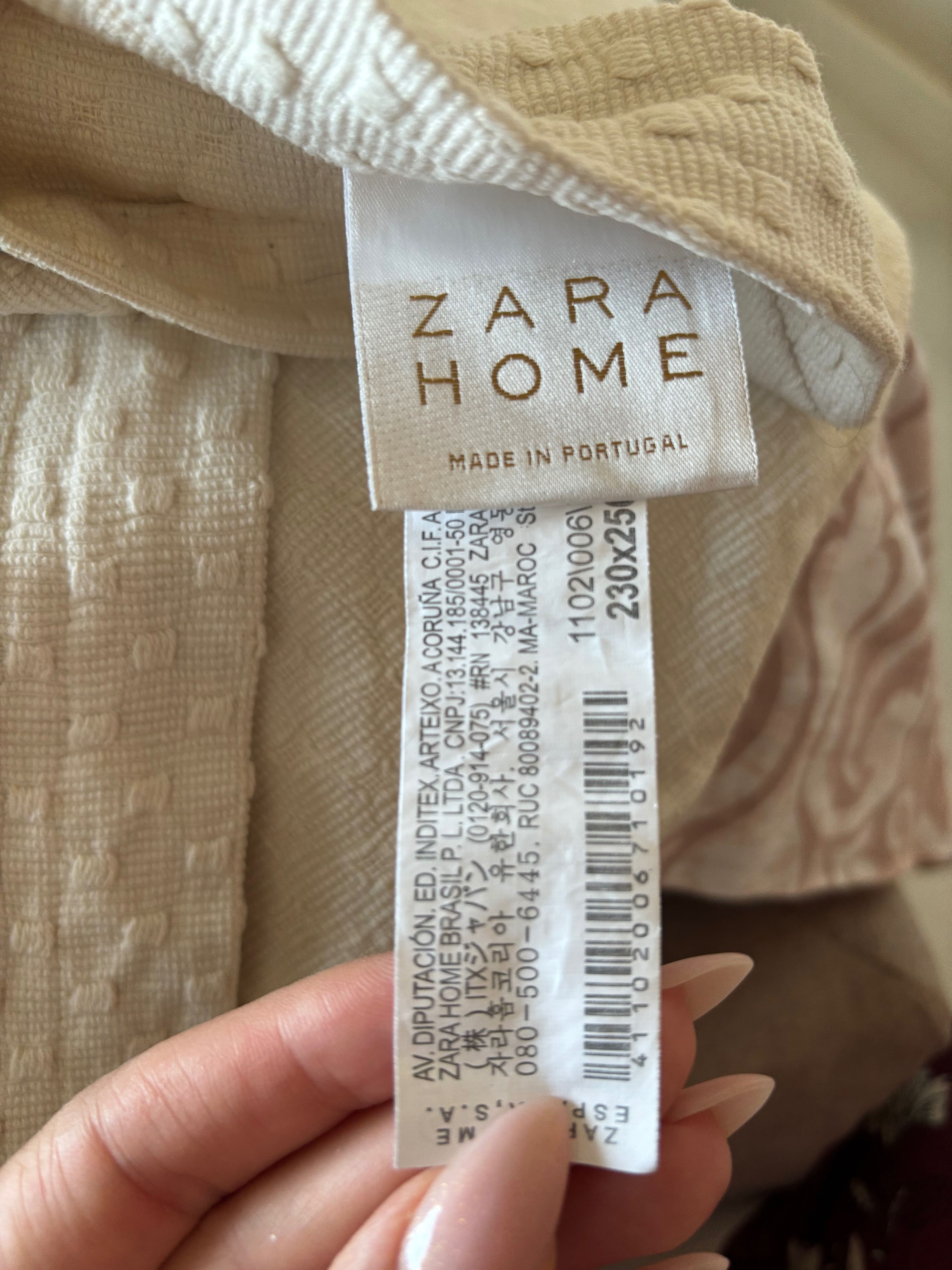 Нова кувертюра с мотив на точки Zara Home