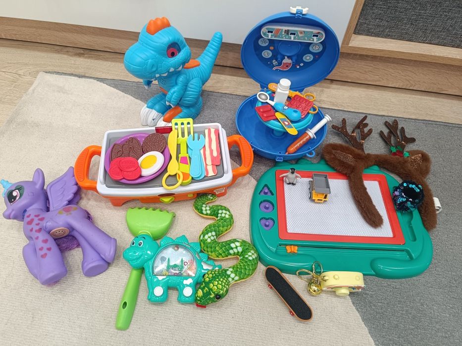 Пакет игрушек в отличном состоянии