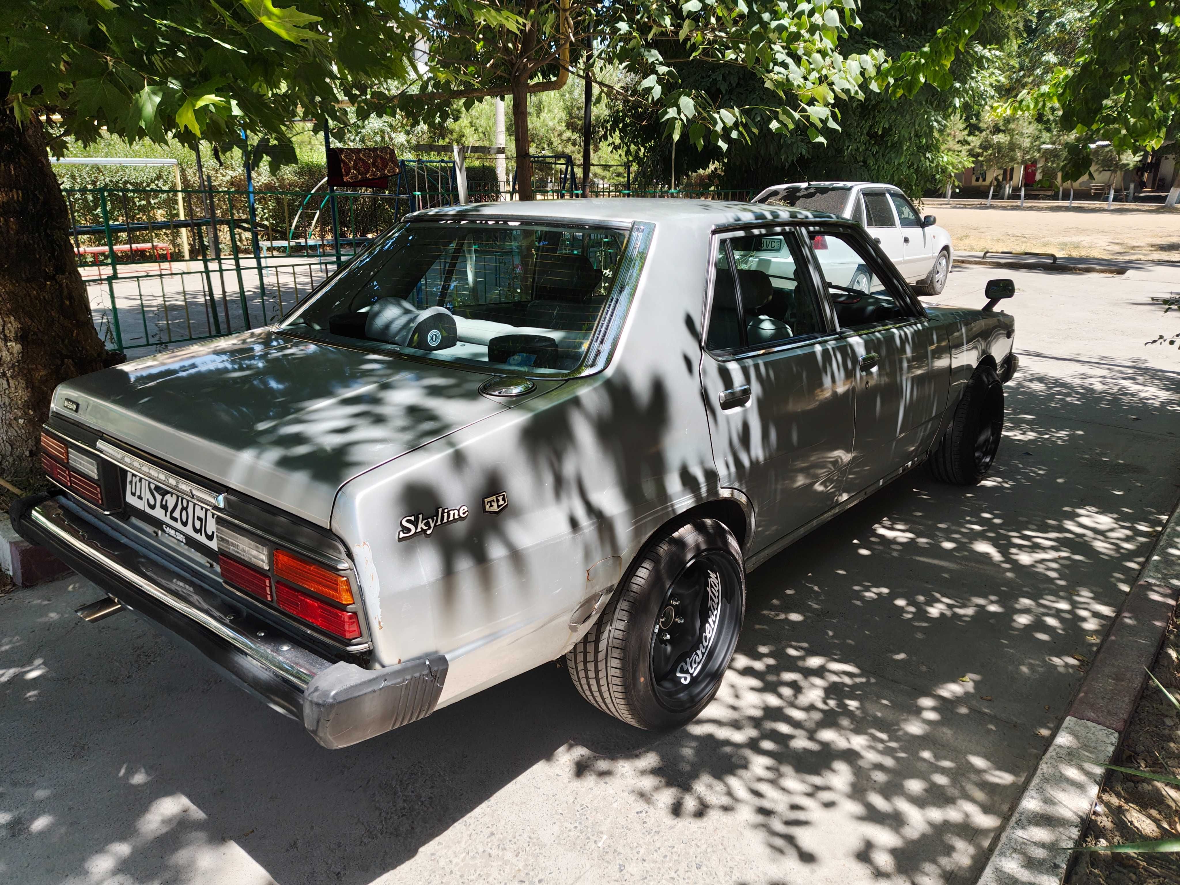 Nissan Skyline C210