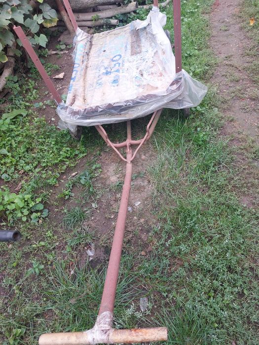 Carut pentru transport marfa