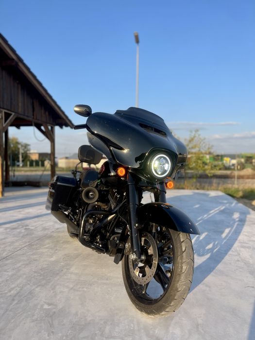 Harley davidson street glide 103