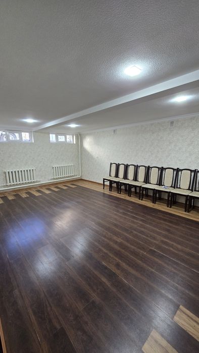 Ibn Sino Taxta bozor yonida 3.3 sotix 8 ta xona Tayyor remont