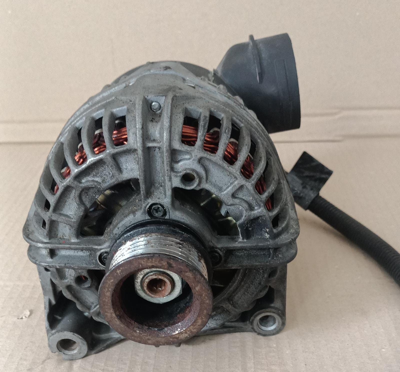 Alternator BMW e46 seria 320 benzina motor 2.2 170 cp