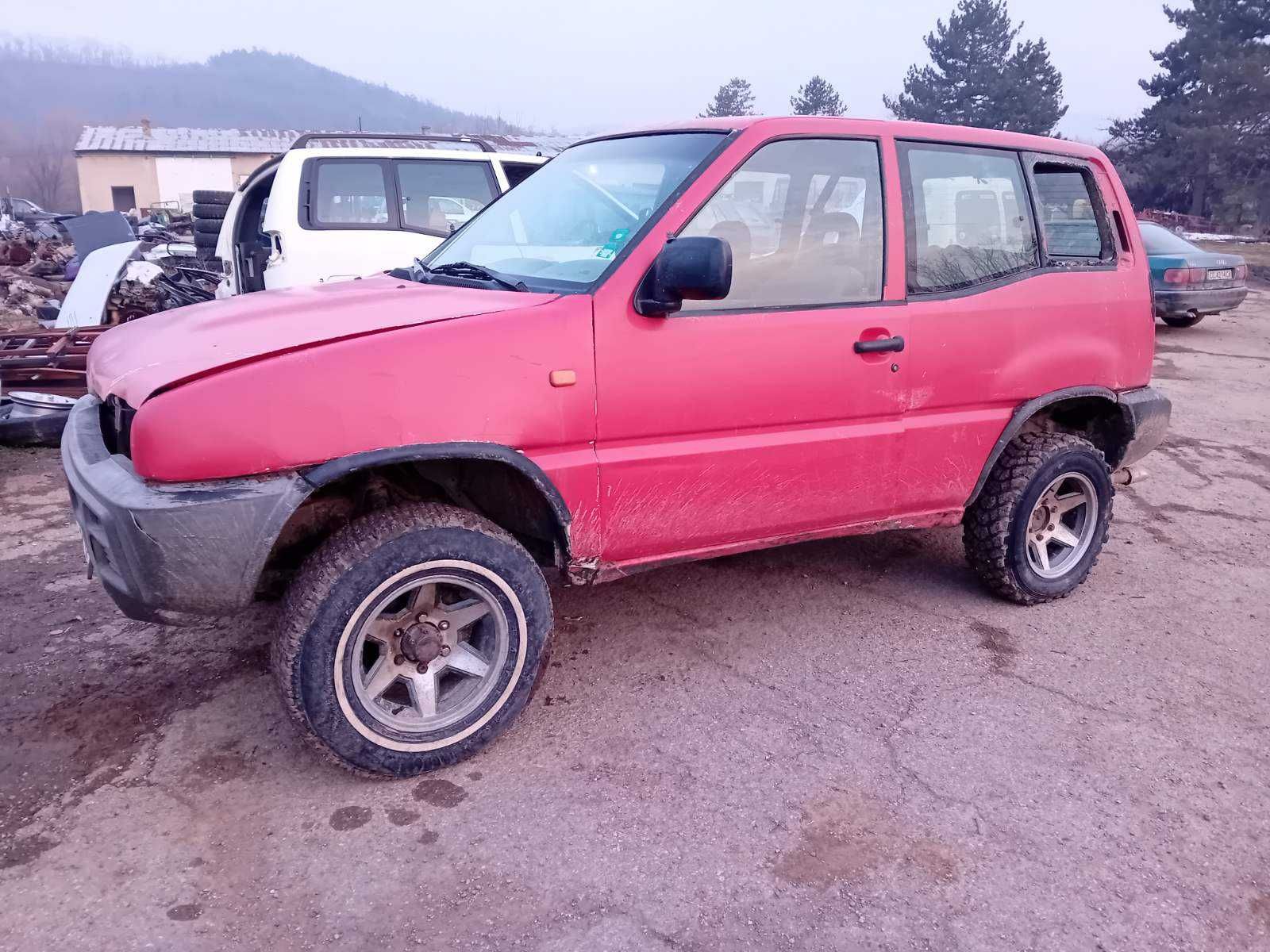Nissan Terrano на части