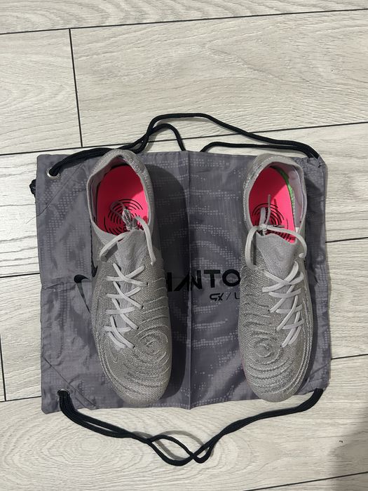 Phantom GX Elite FG Gray pack