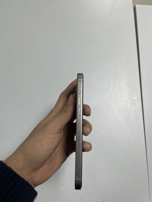 Iphone 15 pro max Natural Titanium