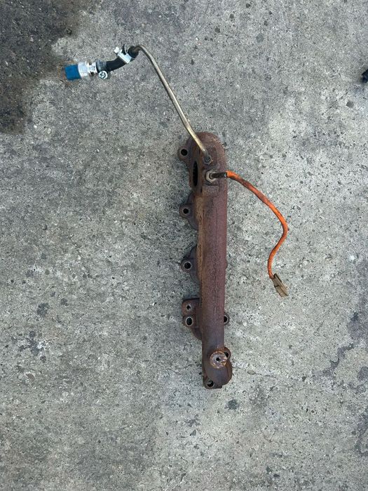 Galerie evacuare Renault megane 3 motor 1.6 dci 130 cp