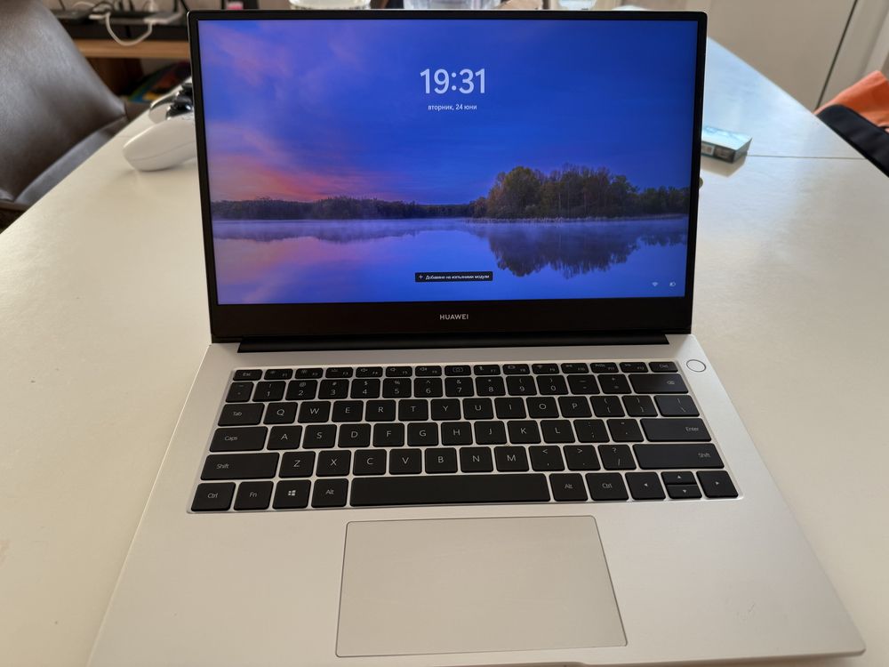 Лаптоп HUAWEI MateBook D14