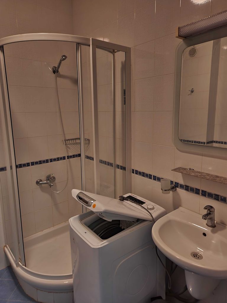 Дава се под наем Двустаен апартамент в Банско - 70 кв.м за 357 € - Снимка #8