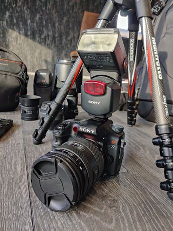 Sony A77 Ghiozdan COMPLET cu 4 Obiective, blit, trepied, timelapse