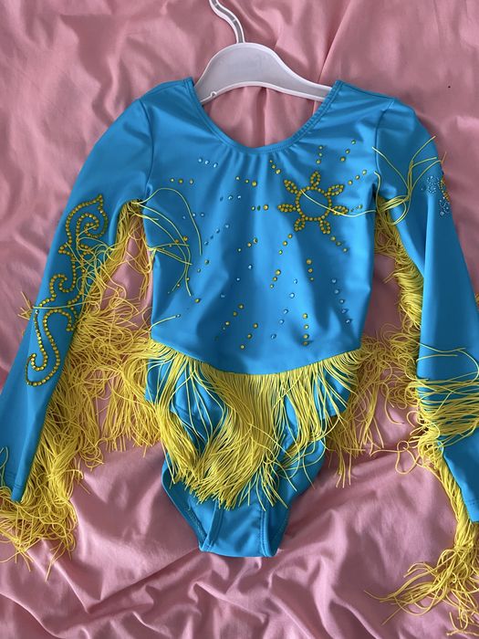 Продам гимнастический купальник