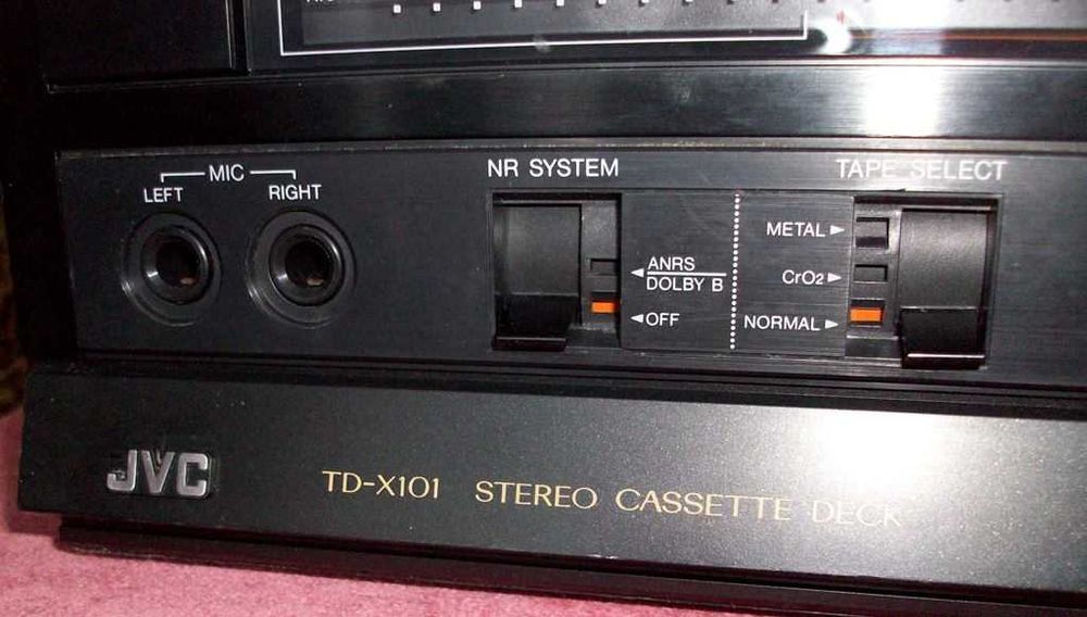 JVC TD X101 .