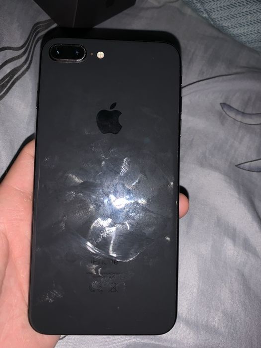 Айфон 8+ 64гб с коробкой