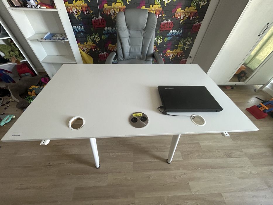 Birou + scaun de birou rotativ