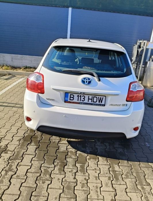 Toyota auris hybrid