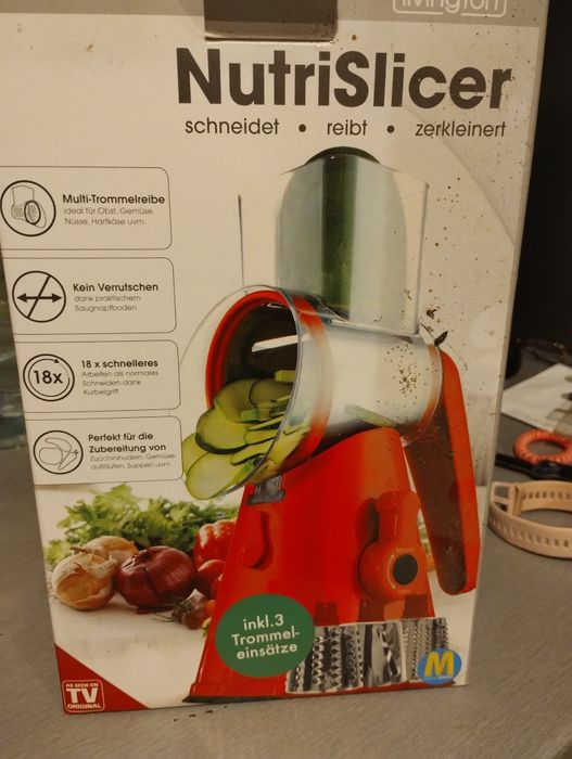 Razatoare manuala Livington Nutrislicer