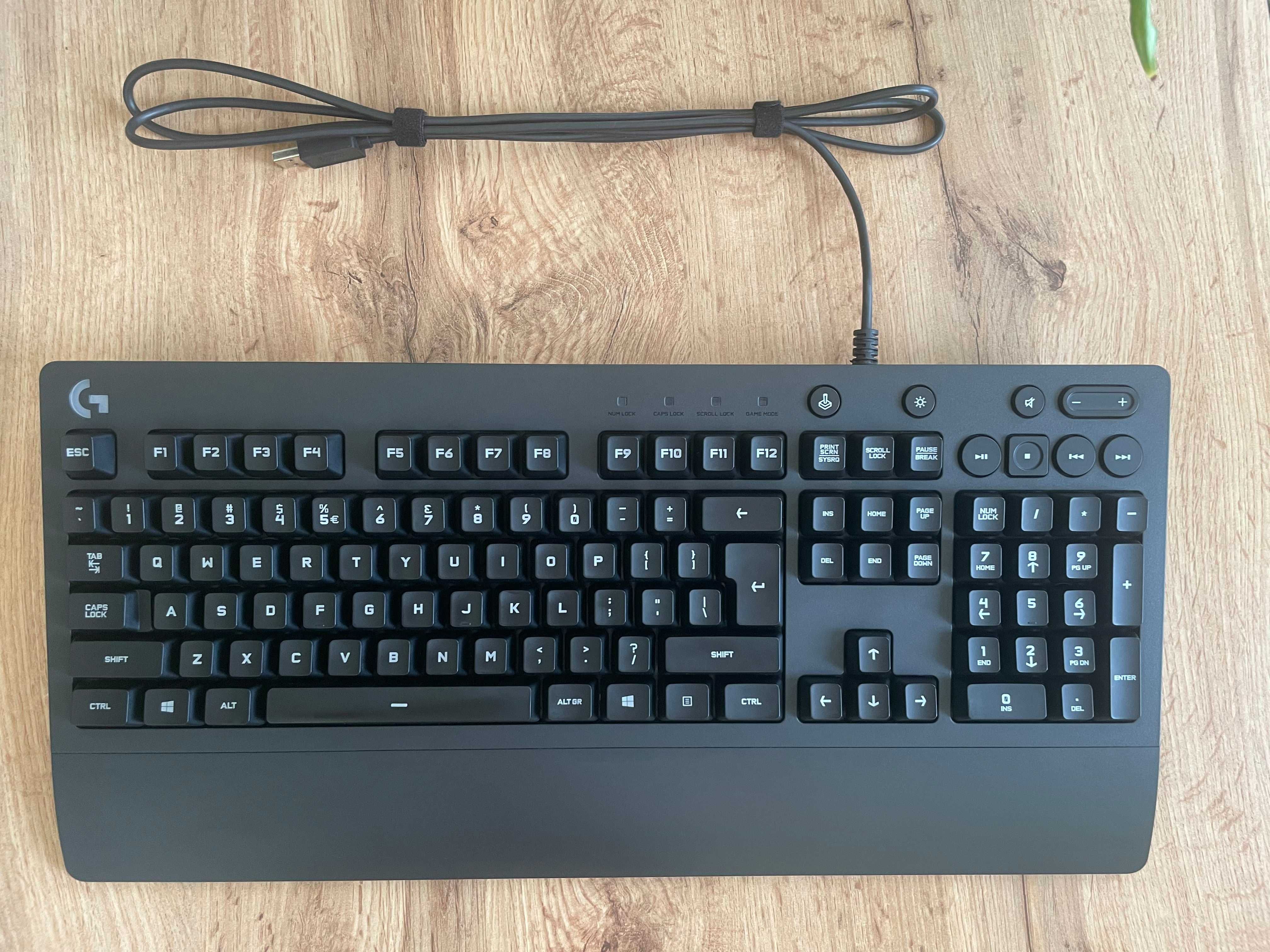 Клавиатура LOGITECH G213 PRODIGY RGB Gaming