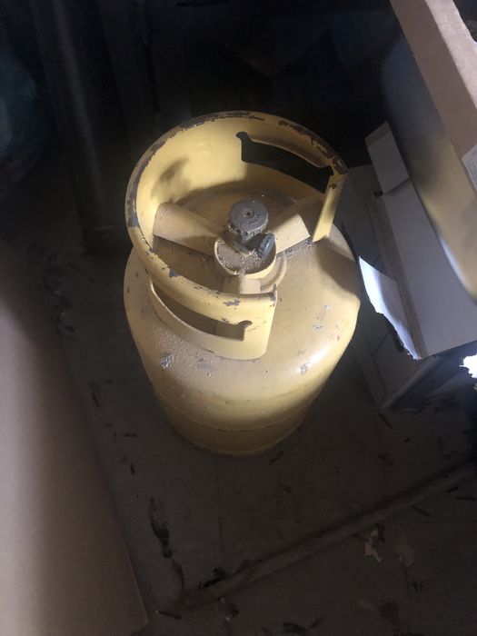 Butelie galbena cu guler