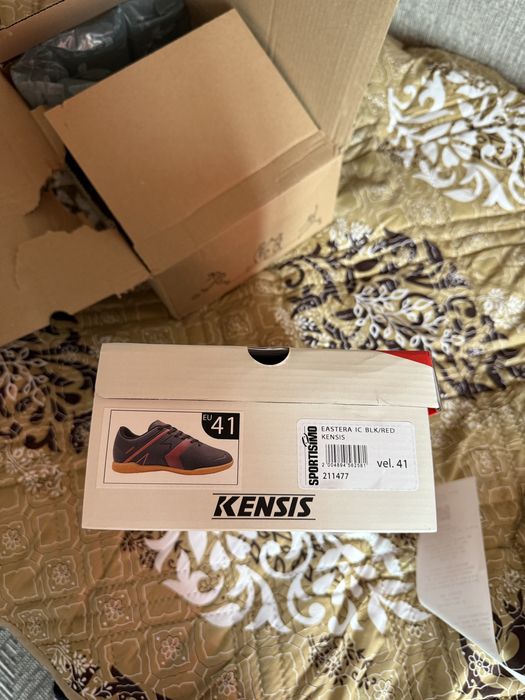 Обувки за футзал