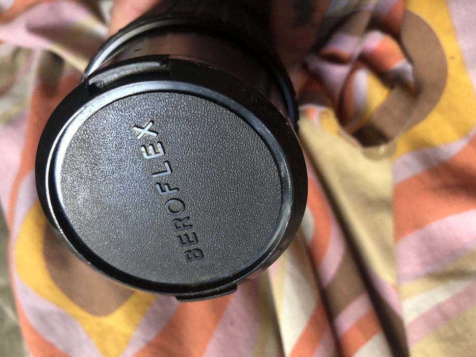 Ретро японски телеобектив Beroflex 80-200mm f 3.9 M42 Auto Zoom