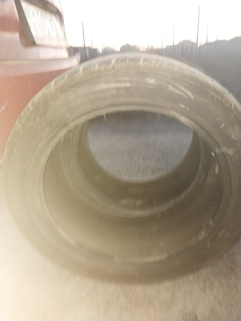 Продаётся шины 245 45 R 17.    185 75 R 14    40.000 тг каждый ком