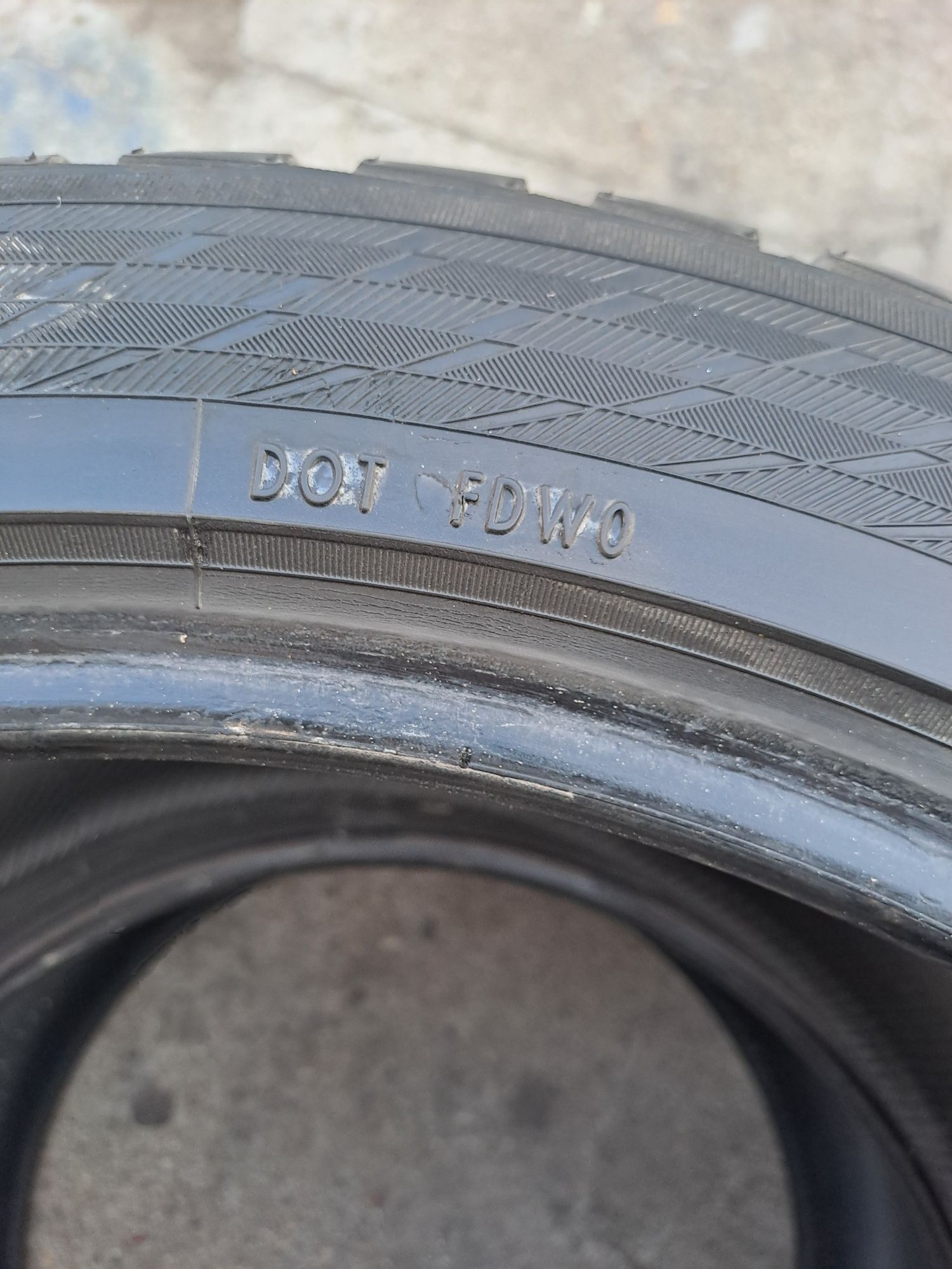 Гуми спорт пакет йокохама зимни 275/40/21 и 315/35/21