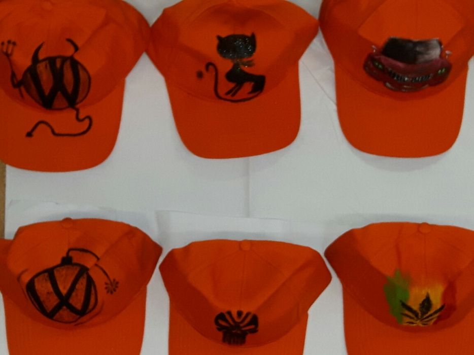 Șapcă pictată manual