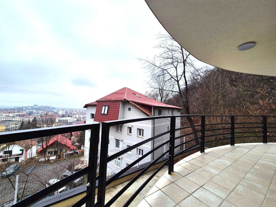 Apartament cu 3 camere inconjurat de padure, zona AFI Mall