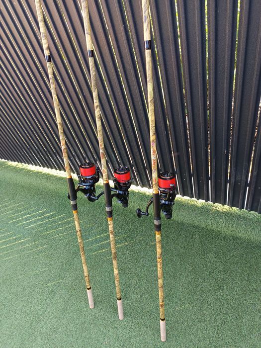 SET 3 Lansete DIAMANT ALB 3.90m 4.0 LBS 3 tronsoane + 3 Mulinete AVIAT