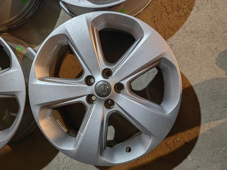 Оригинални джанти за Опел Мока|Астра 18" с датчици