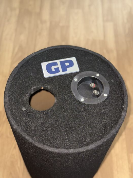 Subwoofer cu difuzor Axton