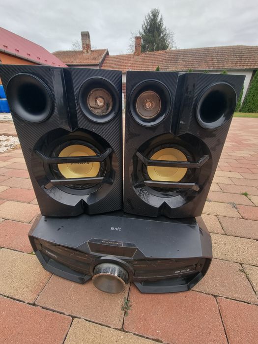 Combina muzicala Philips cu 2 boxe