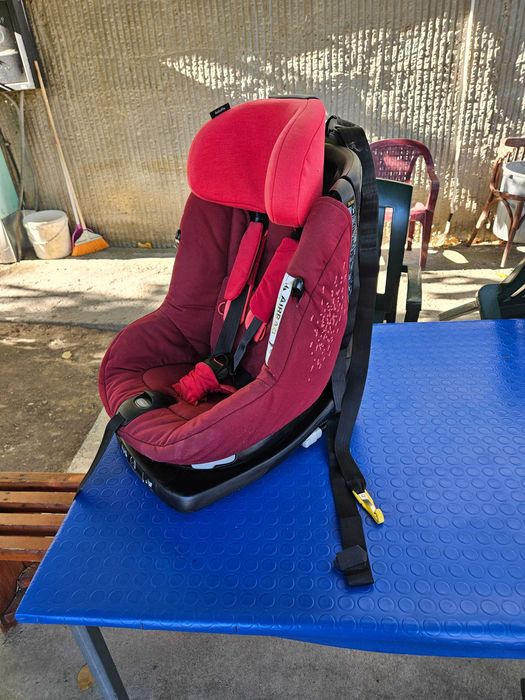 Седалка за кола Maxi Cosi AxissFIX