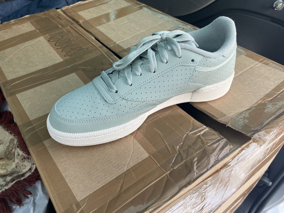 adidasi Reebok piele 39