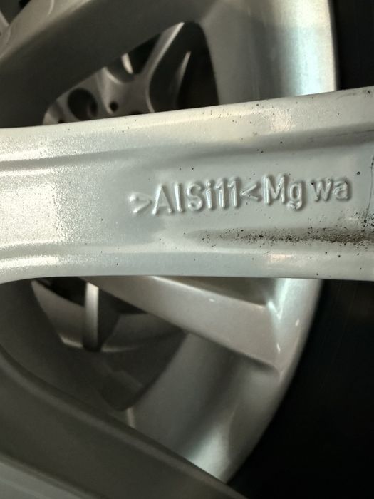 Оригинални алуминиеви джанти за BMW F10, F11, F12 18 цола