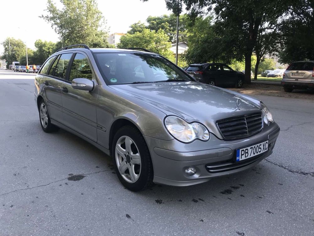 Mercedes c200 kompressor Фейслифт Газов Инжекцион