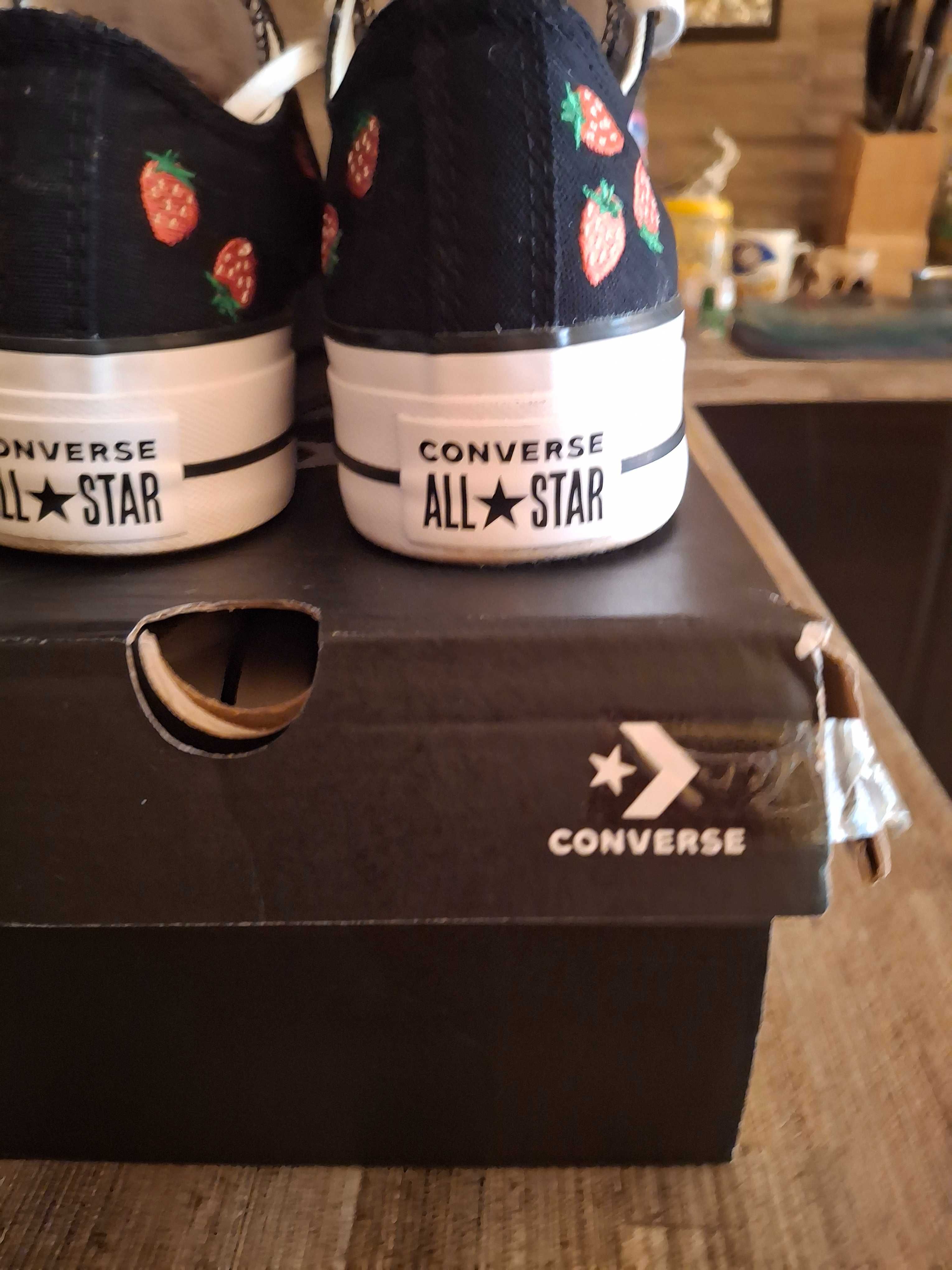 Дамски кецове Converse
