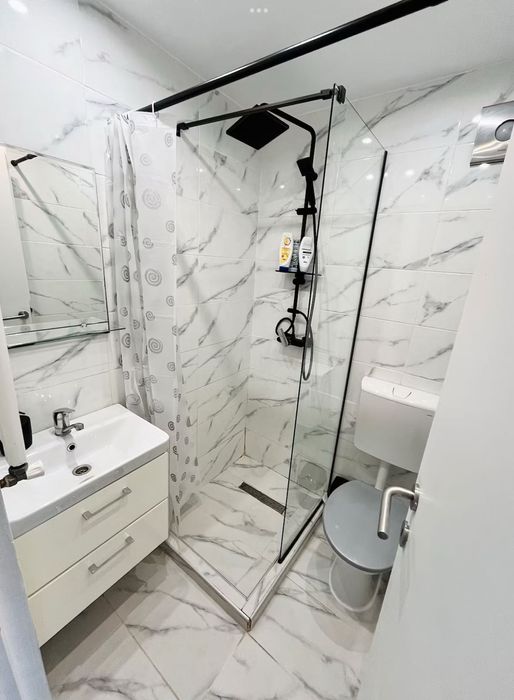 Apartament cu o camera de inchiriat